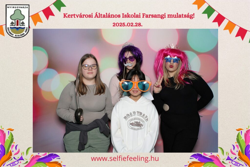 Kertvárosi Általános Iskolai Farsangi Mulatság Kertvárosi Általános Iskolai Farsangi Mulatság